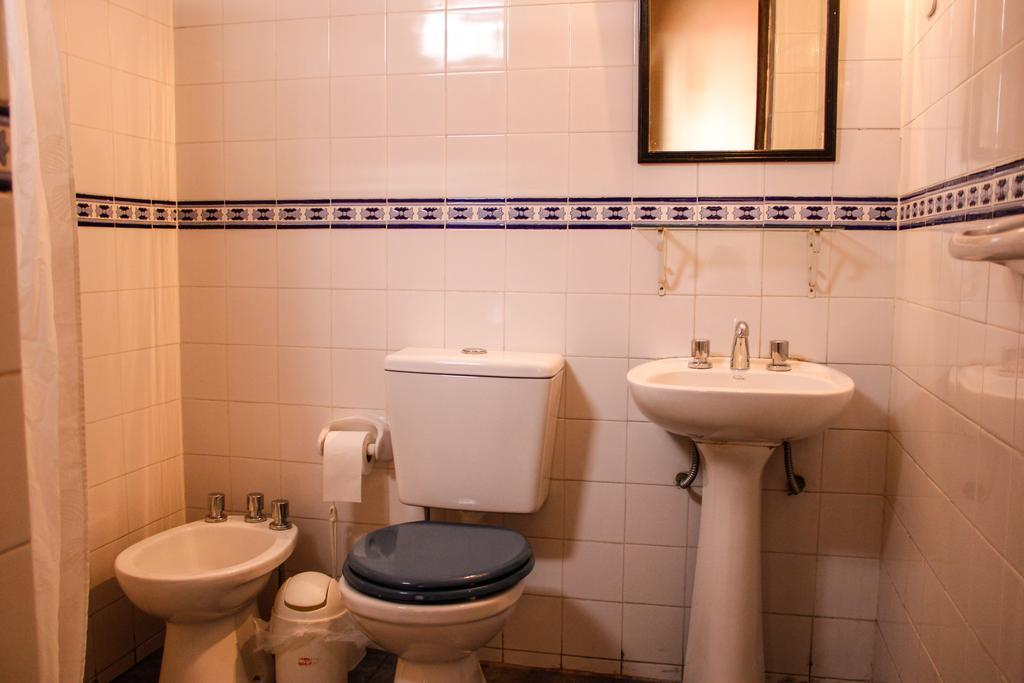 Las Rejas Hostel Salta Eksteriør billede
